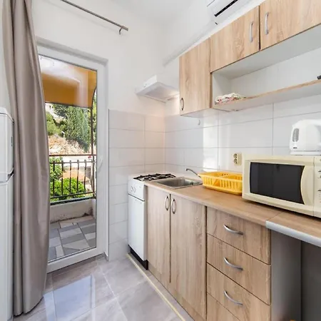 Apartament Two Bedroom With Balcony A2 *