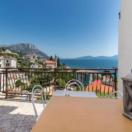 Apartament Two Bedroom With Balcony A2 Brist