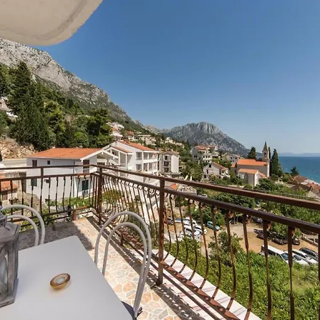 Two Bedroom With Balcony A2 *
